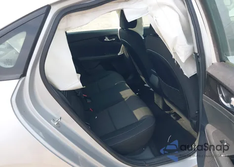 2019 Kia Forte S из США, поврежденный, VIN 3KPF34AD1KE020682